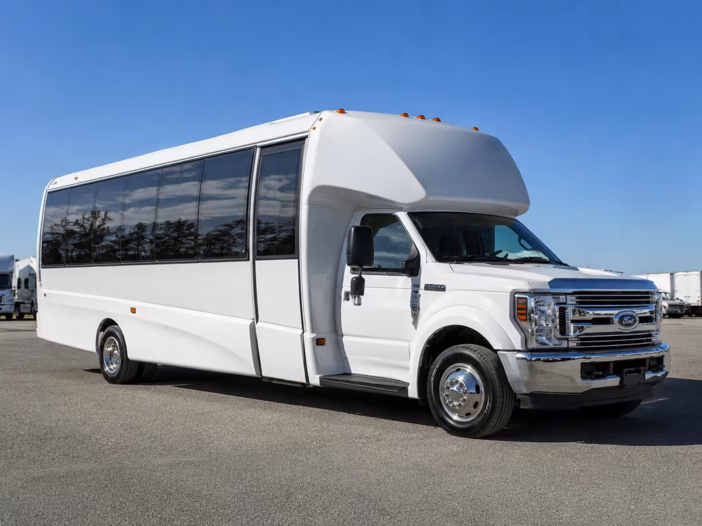 15 passenger minibus