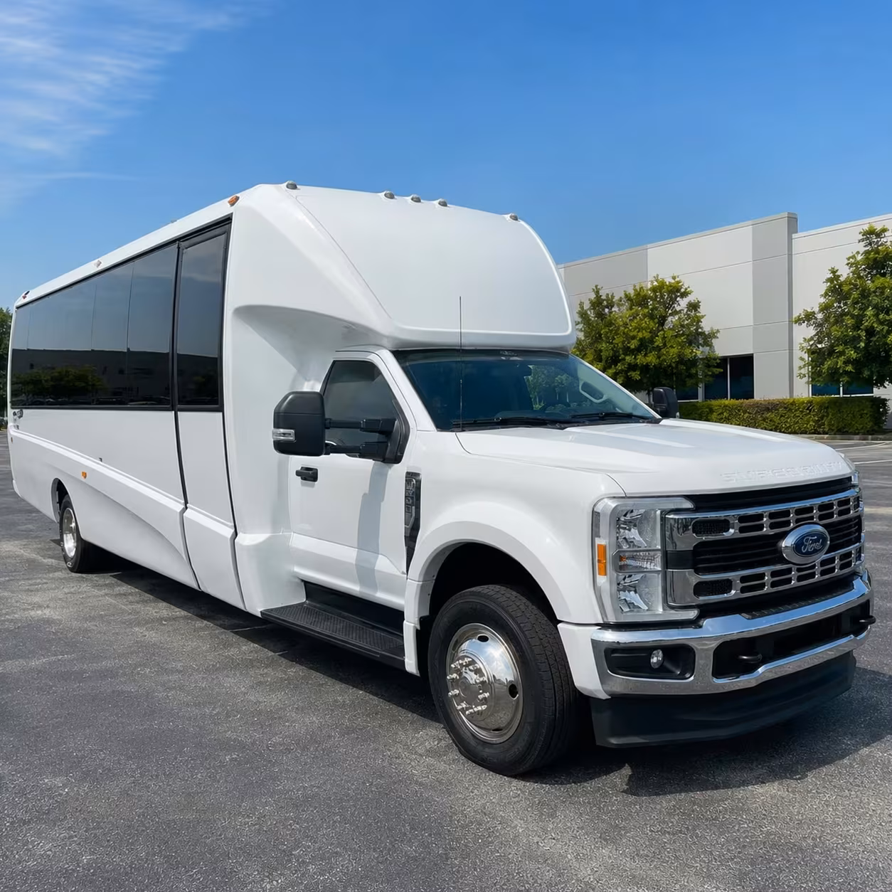 minibus rentals for fargo science and nature field trips